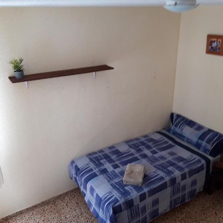 Central Accommodation Alicante Esterno foto
