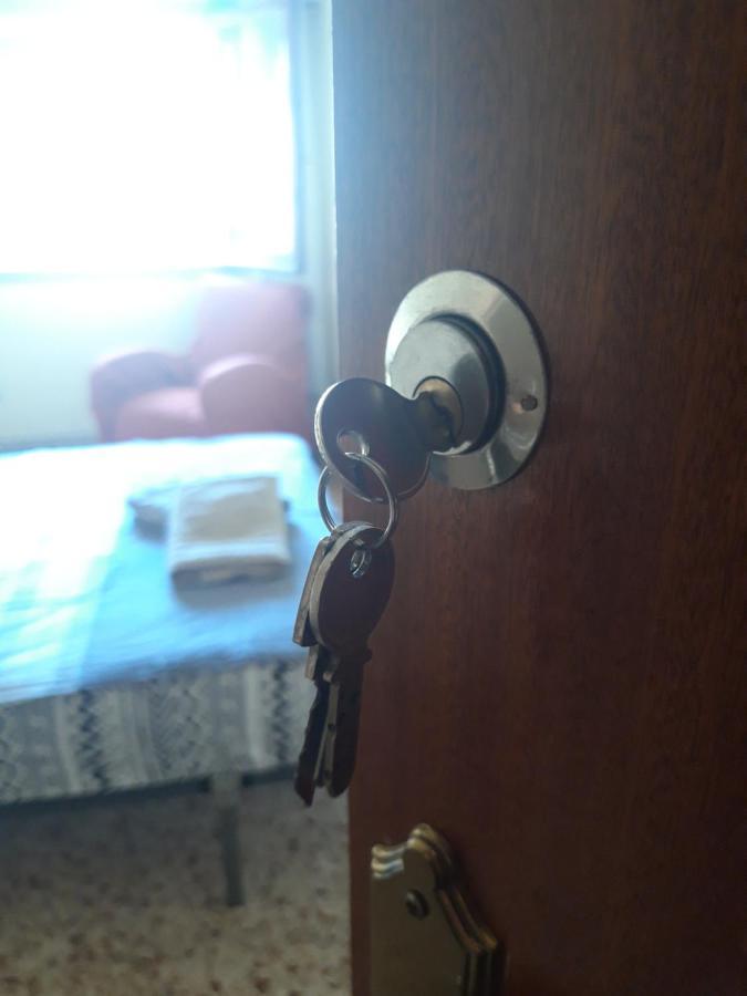 Central Accommodation Alicante Esterno foto
